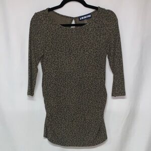 Stylish Leopard Print 3/4 Sleeve Top
